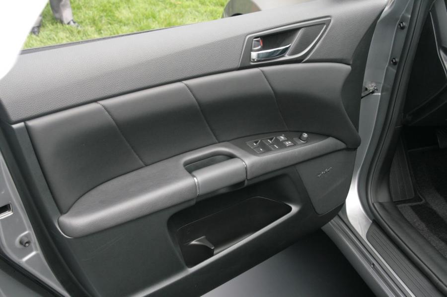  Suzuki Kizashi 2010 года  (фото 94 из 136)